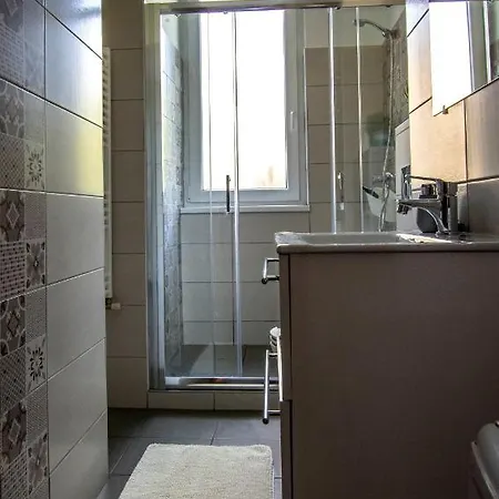 アパート Thermal エゲル